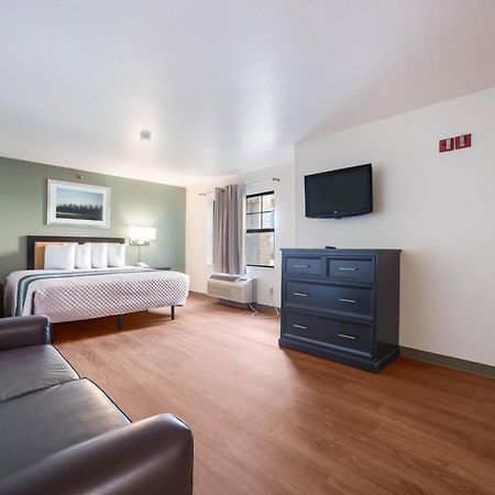 Hometowne Studios By Red Roof St. Louis - Airport/N Lindbergh Hazelwood Buitenkant foto